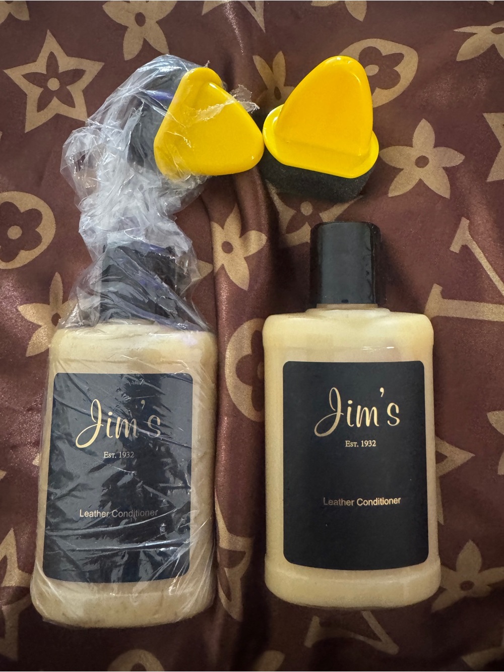 Leather Conditioner Kit with Yellow Applicators - 2 Pack